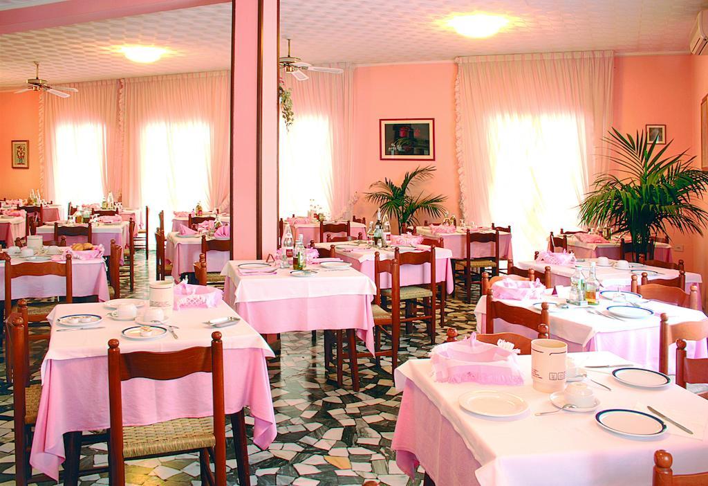 Hotel Edera Lido di Jesolo Exterior foto