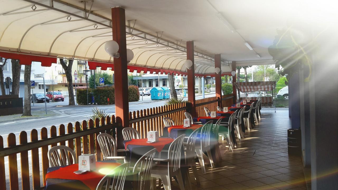 Hotel Edera Lido di Jesolo Exterior foto
